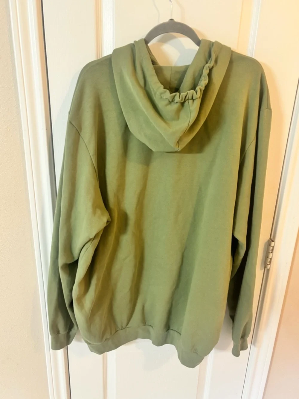 Adidas Men's 2XL Olive Green Cozy Pullover Hoodie Pockets and Hood Sweatshirt‎